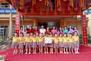 TỔ CHỨC CHO TRẺ 5 TUỔI THAM QUAN TRƯỜNG TIỂU HỌC